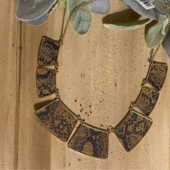 Macy's Gold Tone Necklace Metal Leopard Print Wild Geometric Collar - Picture 2 of 8